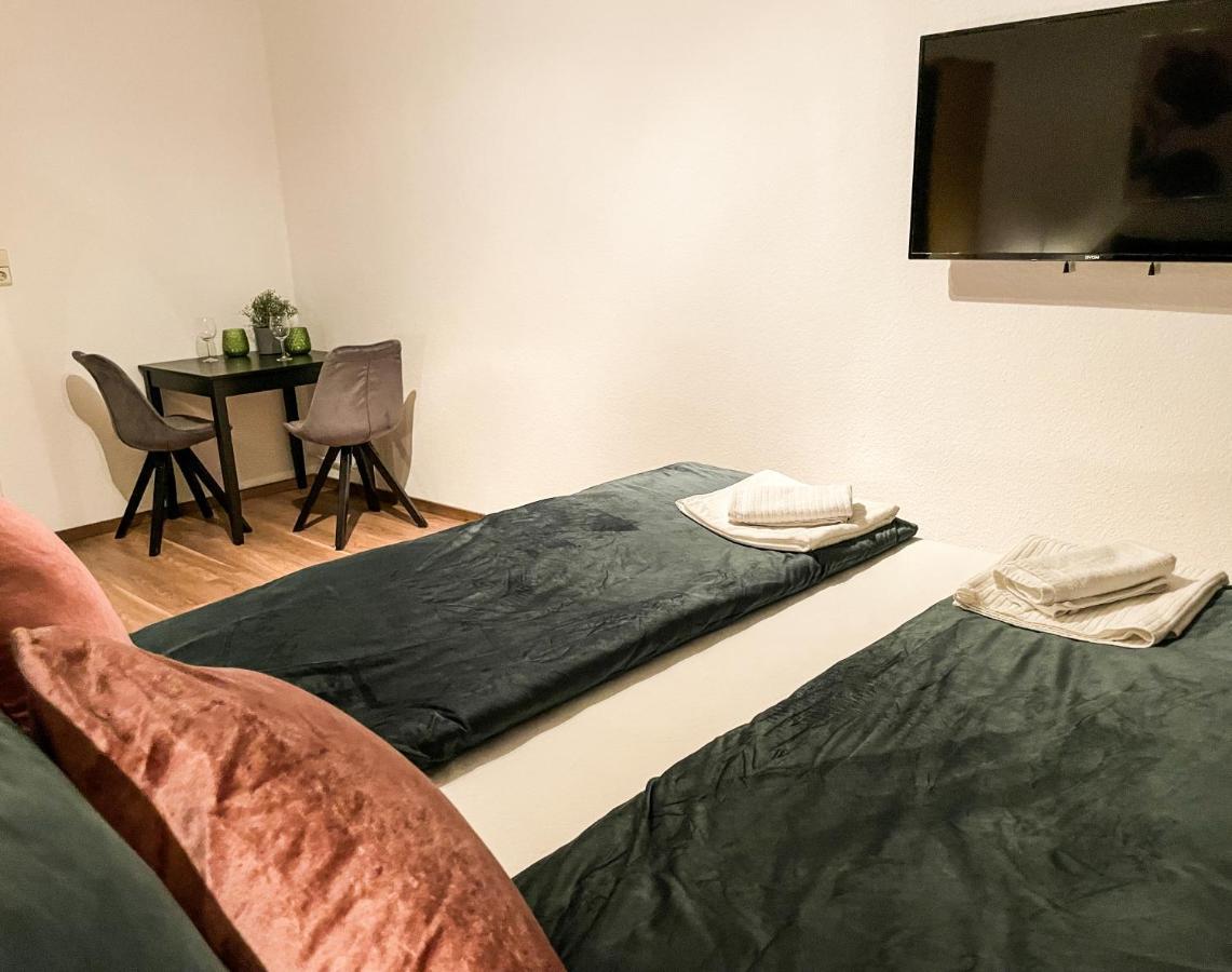 Apartment Fuer 3 Gaeste Kostenlose Parkplaetze Und Lift Hannover Exterior foto